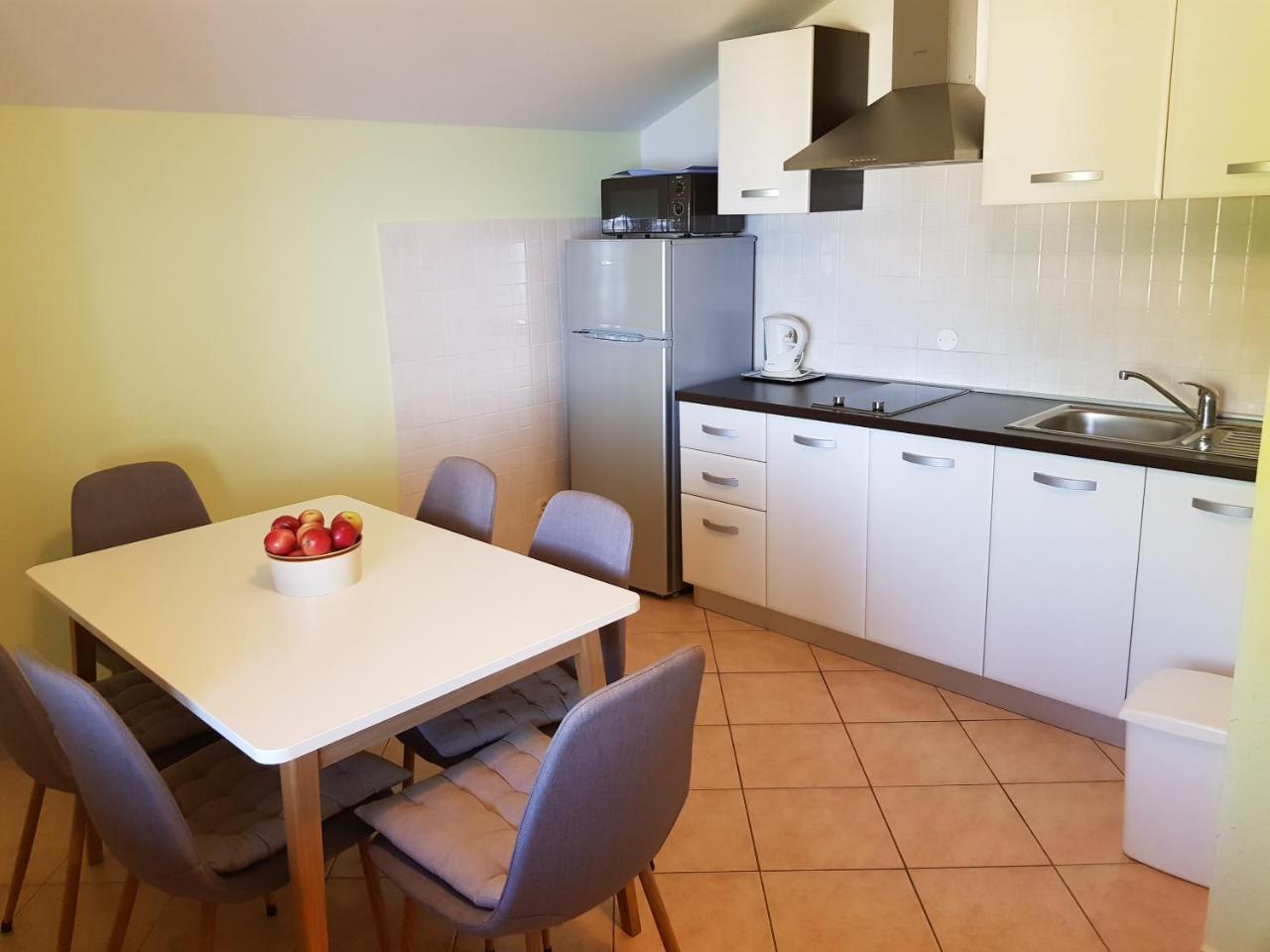 Apartment Danica Brela Extérieur photo